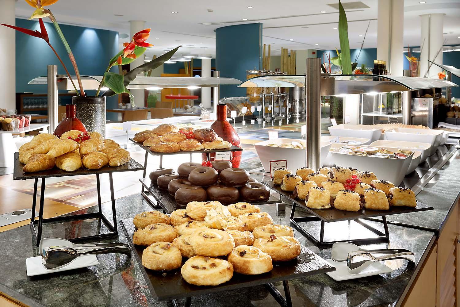 Exe Estepona Thalasso & Spa- Adults Only Bagian luar foto