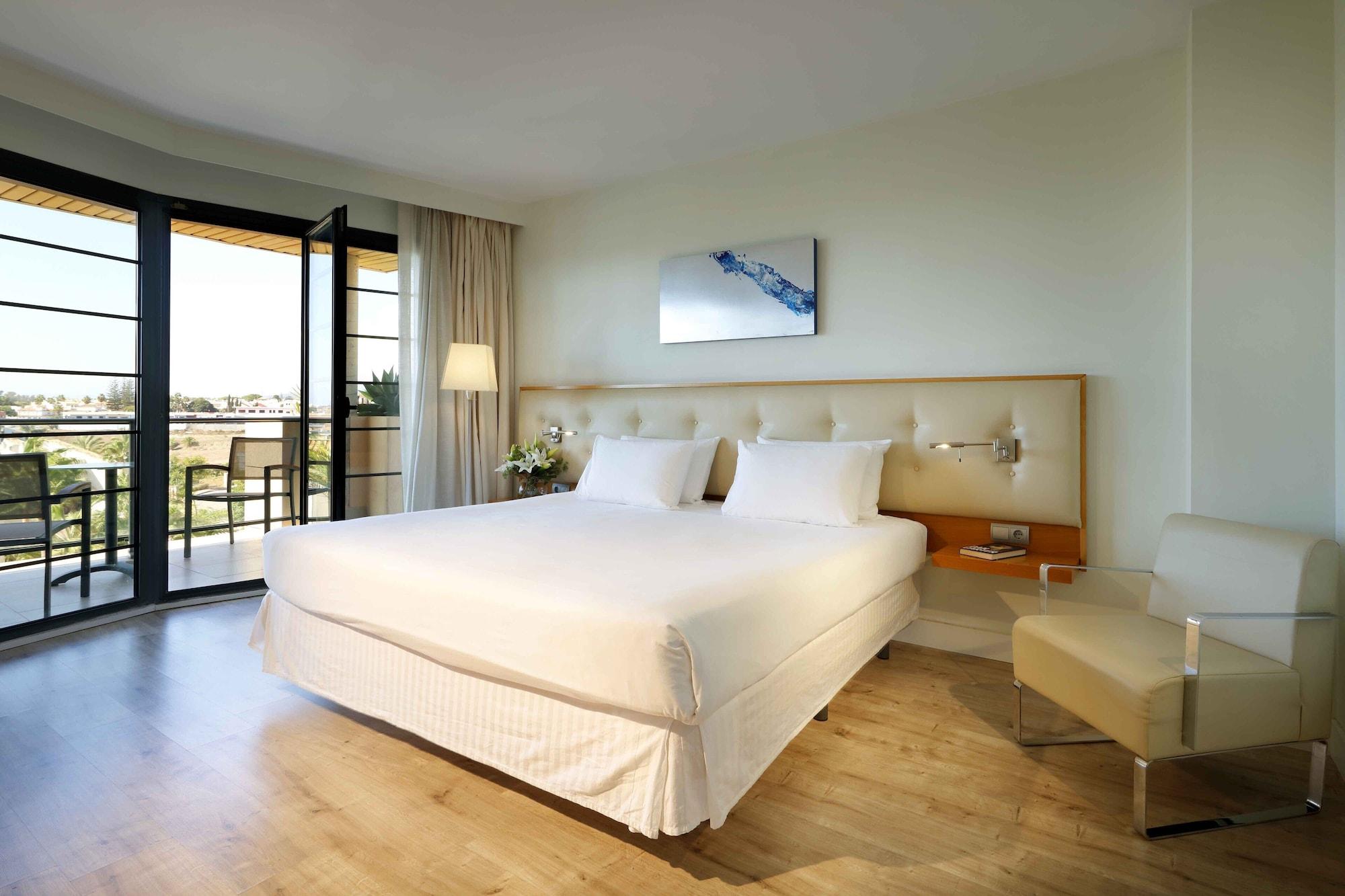 Exe Estepona Thalasso & Spa- Adults Only Bagian luar foto