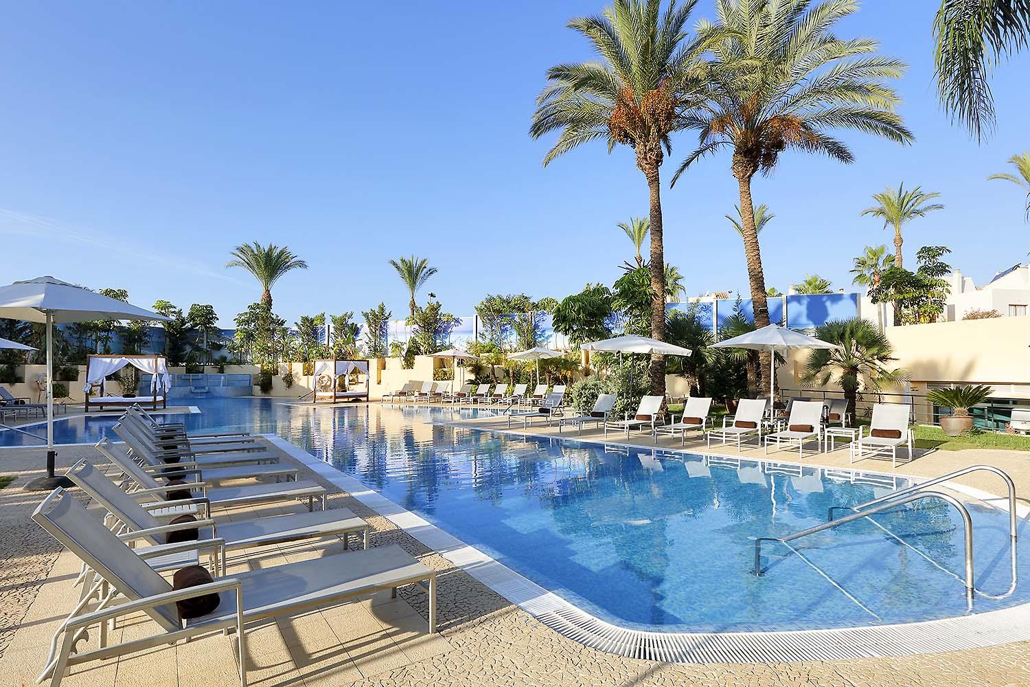 Exe Estepona Thalasso & Spa- Adults Only Bagian luar foto
