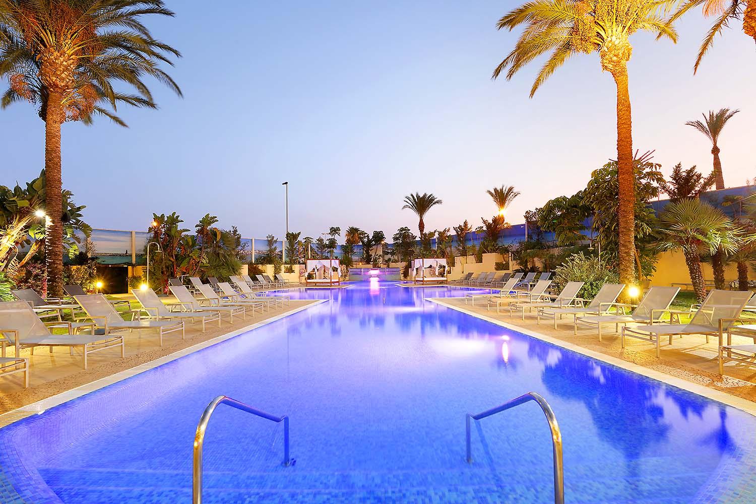 Exe Estepona Thalasso & Spa- Adults Only Bagian luar foto