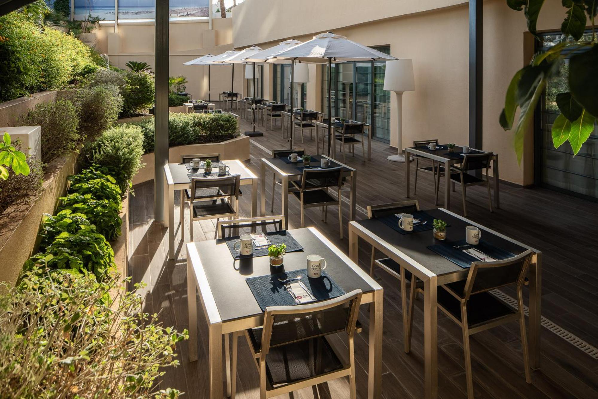 Exe Estepona Thalasso & Spa- Adults Only Bagian luar foto